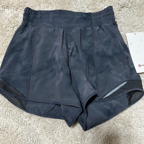 Lululemon Short 4”